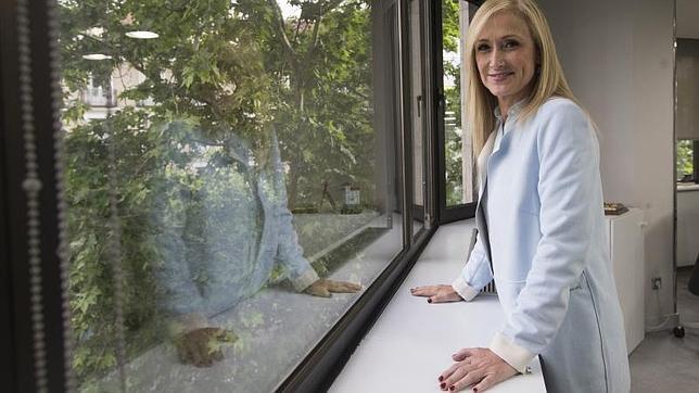 Cifuentes cree que tramas como la Púnica «no ayudan para nada» al PP