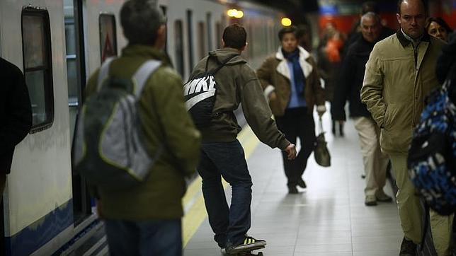 Metro sacará una oferta de empleo público para contratar a cerca de 50 conductores