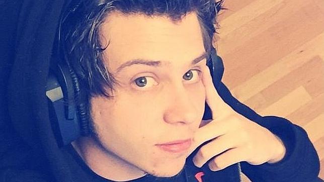 «El Rubius», el youtuber con más seguidores en España, se enfrenta a Risto