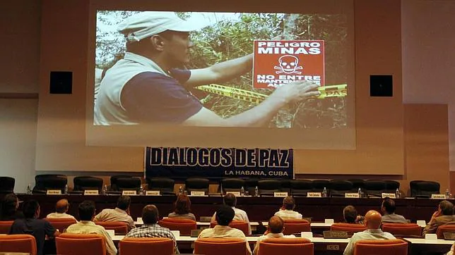Integrantes de la mesa de negociación entre las Farc y Colombia en Cuba