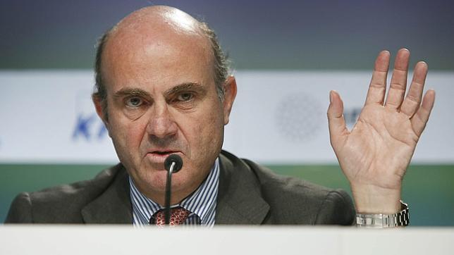 De Guindos se muestra «completamente convencido» de que habrá acuerdo con Grecia