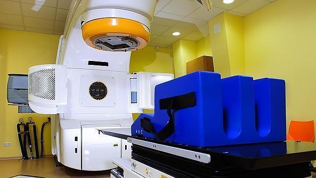 Los especialistas aseguran que las unidades de protones permiten tratar tumores con precisión