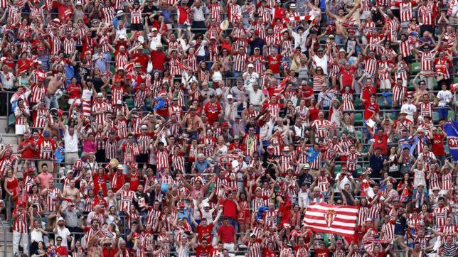 El Sporting dedica el ascenso a Preciado