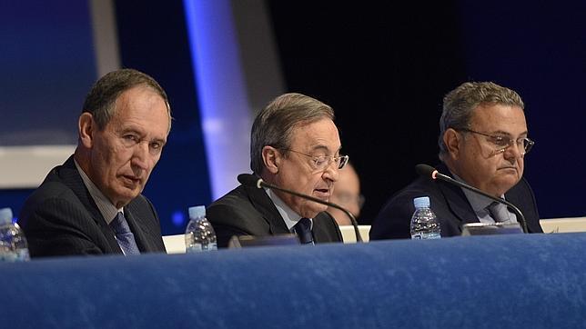 Junta de accionistas de ACS En la imagen Antonio Garcia Ferrer, Florentino Perez y Jose Luis de Valle Perez