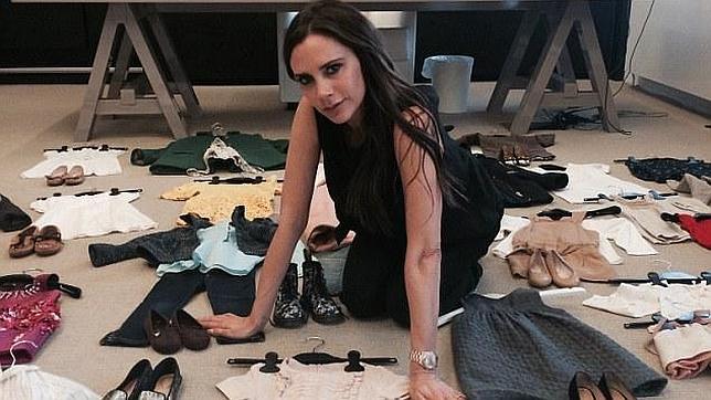 Victoria Beckham pone a la venta 25 conjuntos de su hija Harper