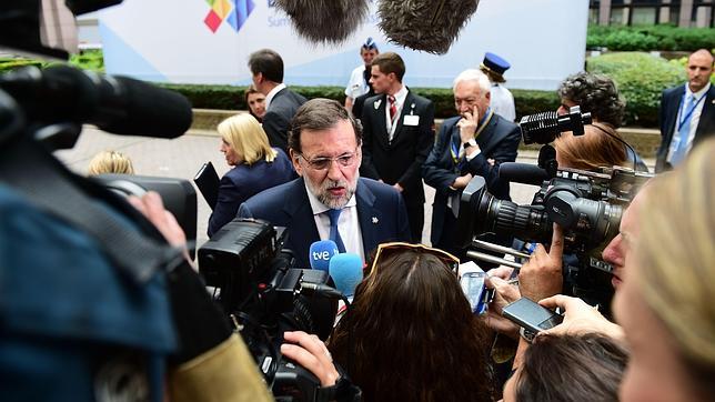 Rajoy confirma que hará «rectificaciones» en el partido antes de fin de mes