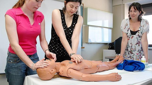 Una «app» geolocaliza las personas que conocen la técnica de reanimación cardiopulmonar