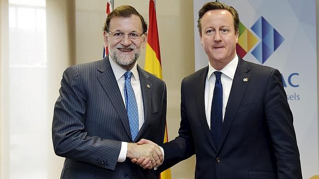 Rajoy y Cameron se reúnen en Bruselas para hablar de la UE y de inmigración