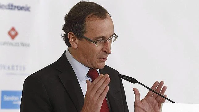 El ministro de Sanidad, Alfonso Alonso, durante su intervención en un desayuno informativo
