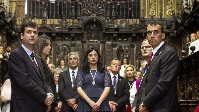 Los alcaldes de Mondoñedo, Orense, Lugo y Tui y el teniente de alcalde de Betanzos, en la Ofrenda