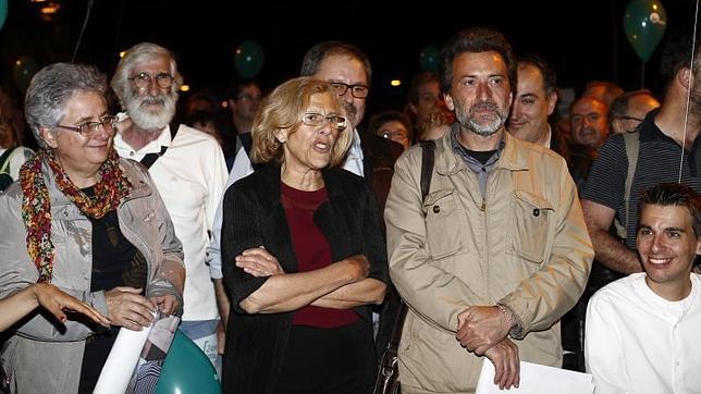 Mauricio Valiente junto a Manuela Carmena en un acto de la campaña electoral