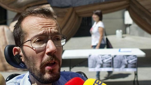 Echenique elogia a Ahora Madrid y considera ejemplar la decisión de Zapata