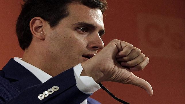 Ciudadanos expulsa a los seis concejales que apoyaron a los nacionalistas en los Ayuntamientos