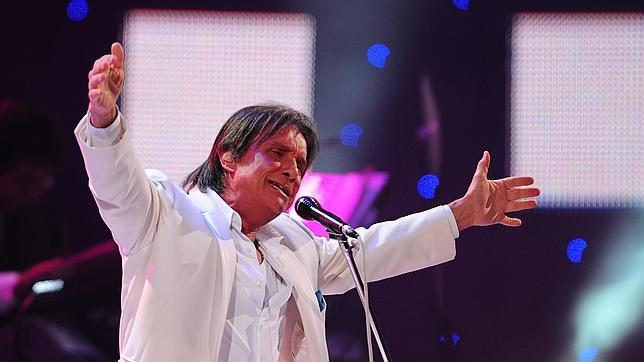 Roberto Carlos, durante un concierto en Chile