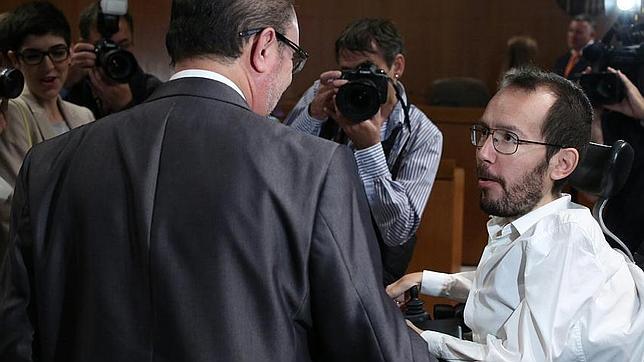 Echenique aparca el discurso «anticasta» para pactar el reparto de cargos en Aragón