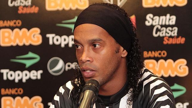 Termina la aventura mexicana de Ronaldinho