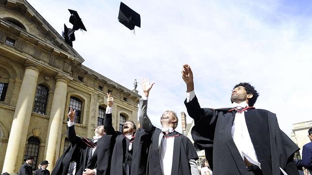 Profesores de Oxford se quejan de que sus alumnos carecen de sentido común