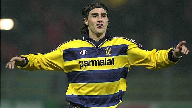 Fabio Cannavaro, durante un encuentro con el Parma