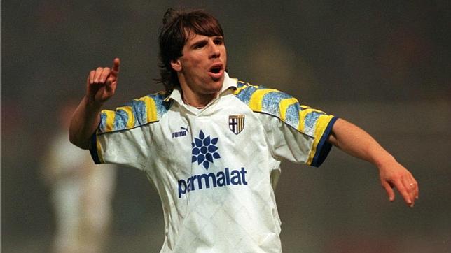 Gianfranco Zola no encajó en el esquema de juego de Ancelotti