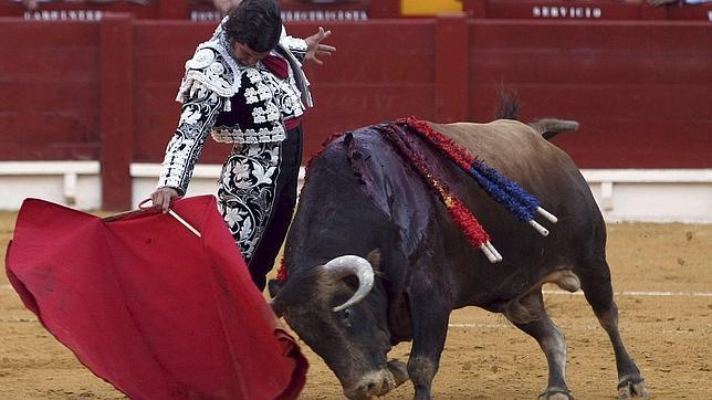 Directo: El Juli y Talavante se ganan la puerta grande en Alicante