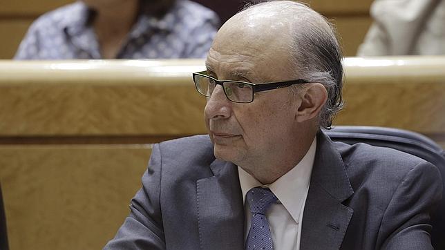 Montoro afirma que «a medida que haya margen presupuestario» habrá mejoras para los funcionarios