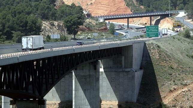 Reabren la A-3 a la altura del embalse de Contreras