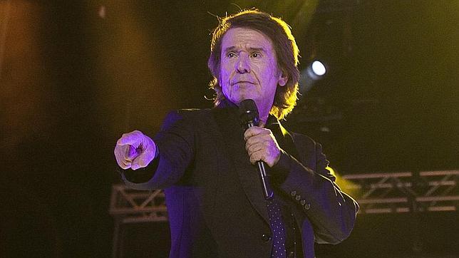 Raphael suspende su concierto de Espartinas por «razones médicas»