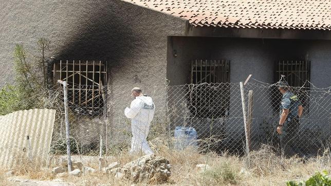 La mujer y los dos niños muertos en la explosión de Villajoyosa habían sido apuñalados