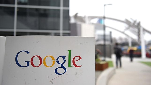 Google y Apple desembarcan en el negocio bancario