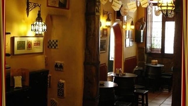 Detalle del interior de la conocida taberna, en Madrid