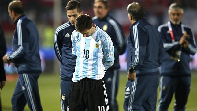 Messi, sin brillo ni gloria con la albiceleste