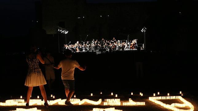 Fuego y tradición a la luz de la Luna llena