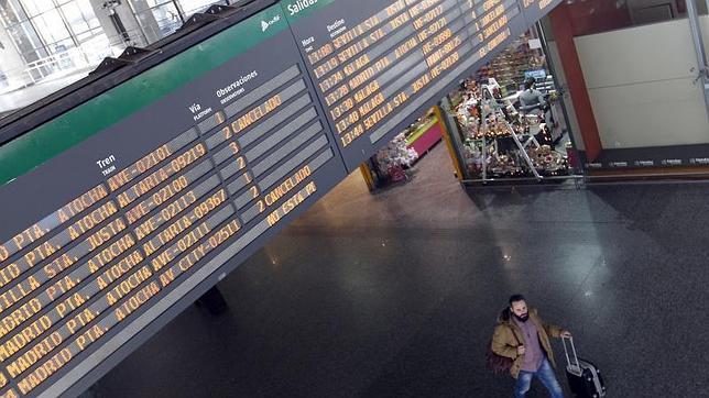 Renfe recorta un 46% sus pérdidas en los cinco primeros meses del año, hasta 67 millones