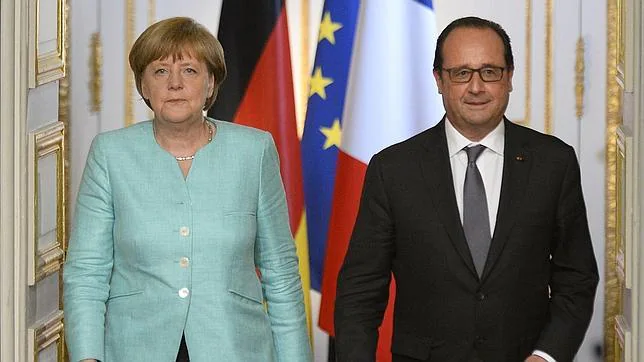 Angela Merkel y François Hollande, se disponen a realizar una declaración conjunta este lunes en El Elíseo