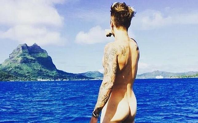 Justin Bieber comparte en las redes sociales una imagen en la que aparece desnudo