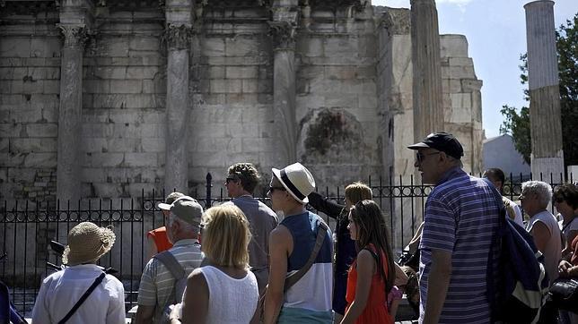 En Grecia, las reservas turísticas de último minuto descienden alrededor de un 30%