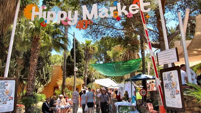 Entrada del famoso mercadillo ibicenco