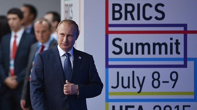 Putin se rodea de los países emergentes para mostrar que Rusia no está tan aislada