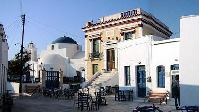 Pequeña plaza en Sérifos