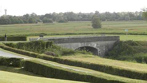 Puente en el que se dieron los combates de la carretera la Fiere