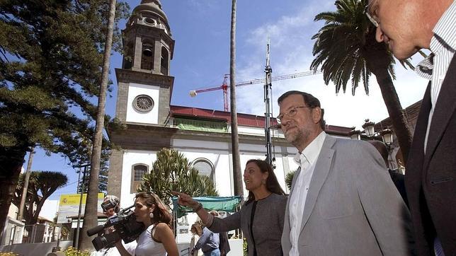 Rajoy lamenta el «salvaje asesinato» de una mujer en la isla de La Palma tras ser quemada por su expareja