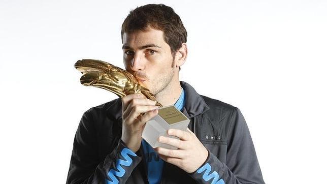 El portero, con el Guante de Oro del Mundial de Sudáfrica