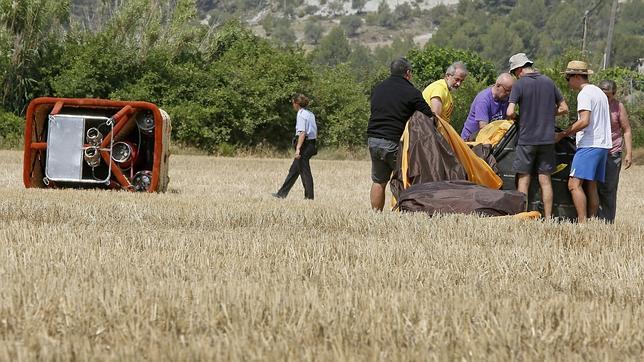 Un muerto y seis heridos en un accidente de un globo aerostático en Vilanova del Camí