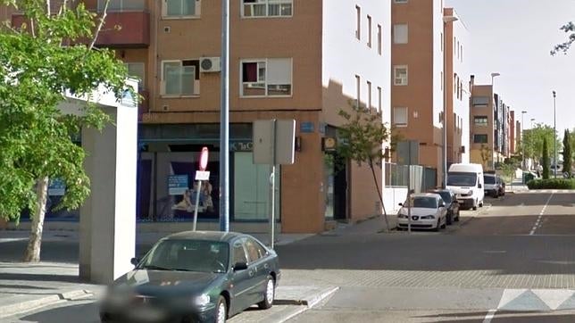 Atraca un banco a punta de pistola y amenaza a dos empleados en Leganés