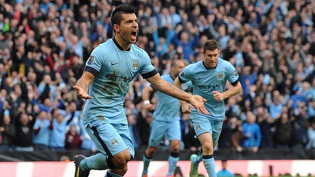 Agüero celebra uno de los 26 goles que esta temporada ha marcado con el Manchester City