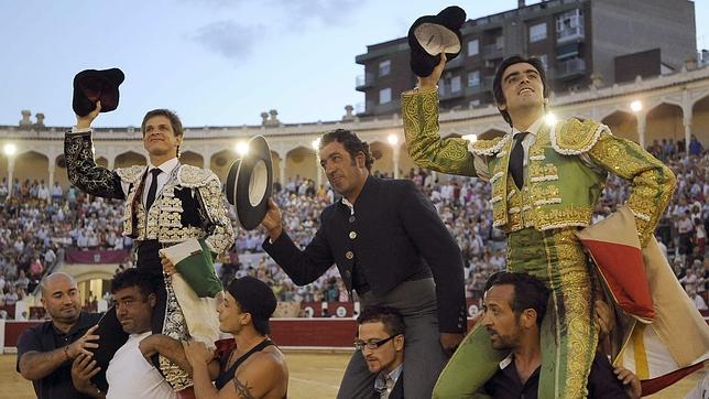 El Juli y Perera, con el mayoral de Daniel Ruiz, en la Feria de Albacete 2013