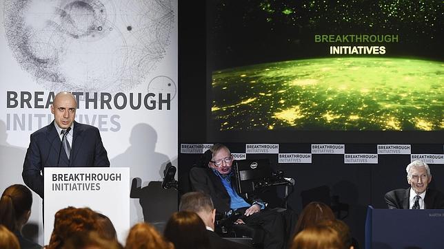 El proyecto de Stephen Hawking para encontrar vida extraterrestre