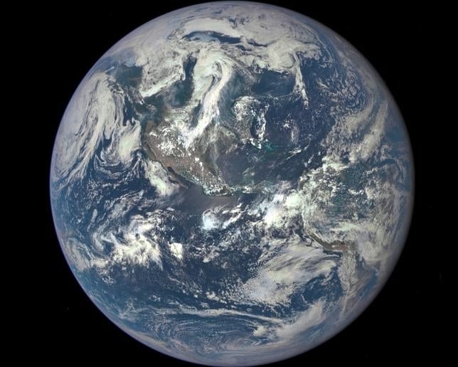 La NASA proporciona la primera imagen completa de la Tierra tomada por un satélite