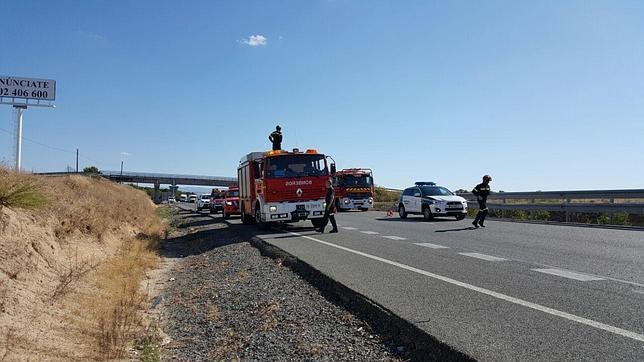 Cortan la A-42 a la altura de Olías por el choque de un camión contra un puente