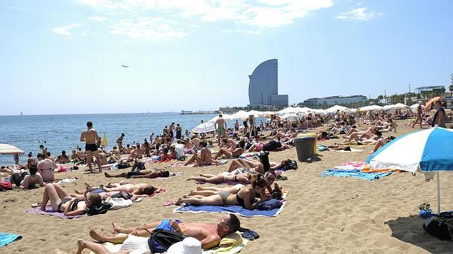 Cataluña recibe 7,4 millones de turistas extranjeros hasta el mes de junio